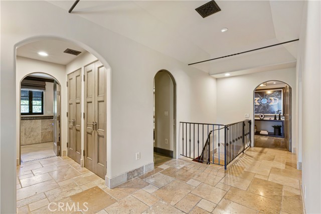 4255 Country Club DR
