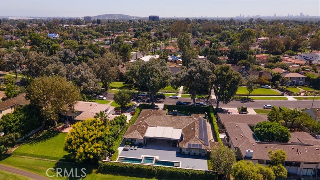 4255 Country Club DR