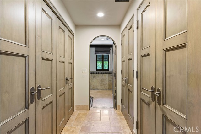4255 Country Club DR