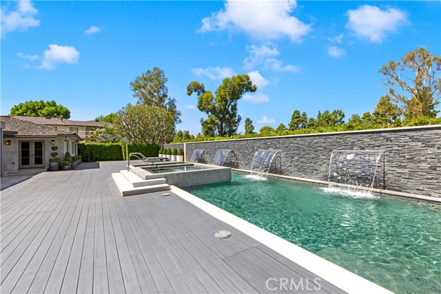 4255 Country Club DR