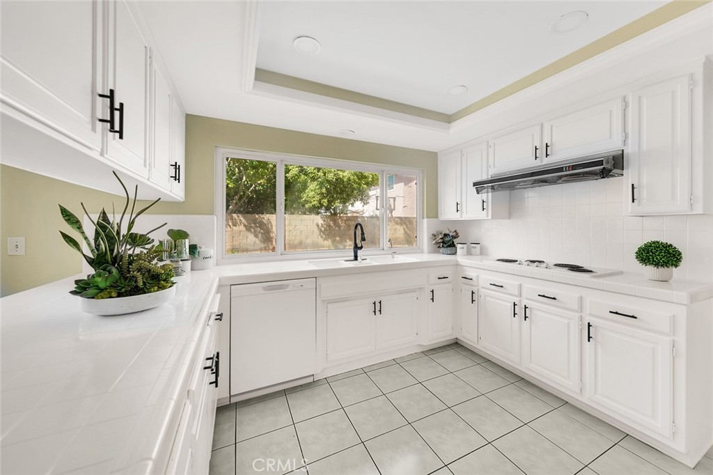19341 Sailwind Lane