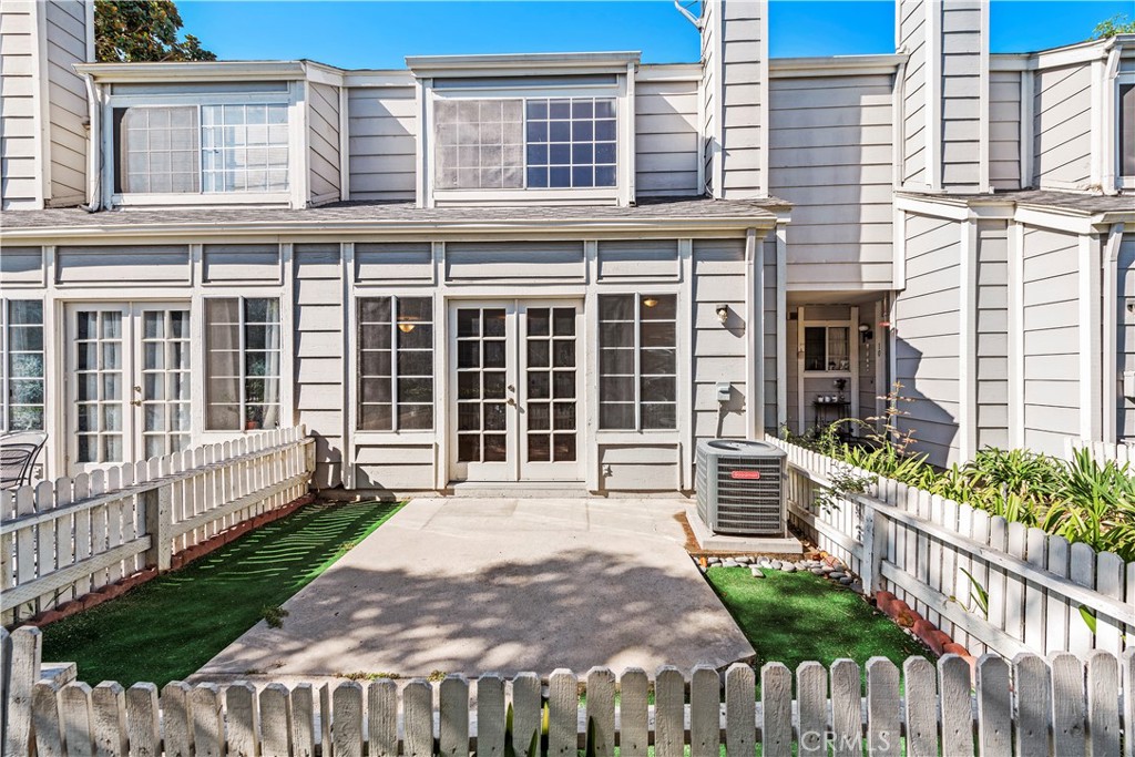 2390 W Orangethorpe Avenue 9