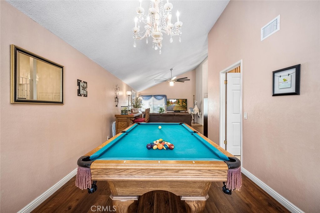 8441 Meadowlark Lane