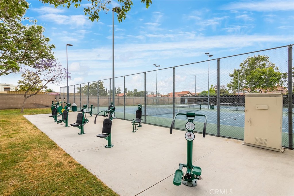 8441 Meadowlark Lane