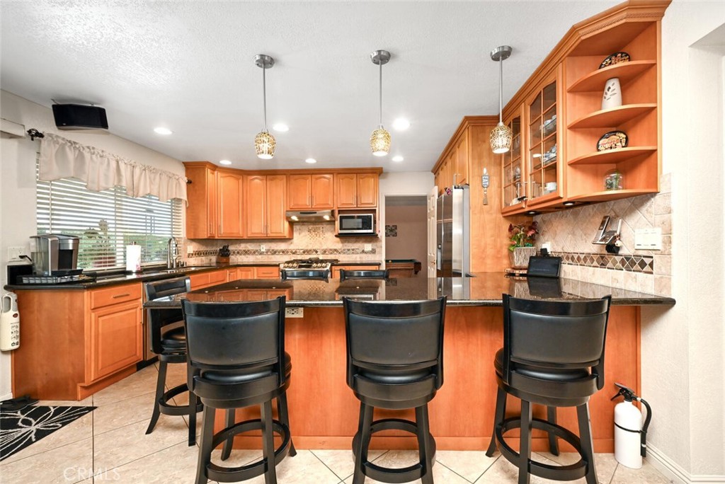 8441 Meadowlark Lane