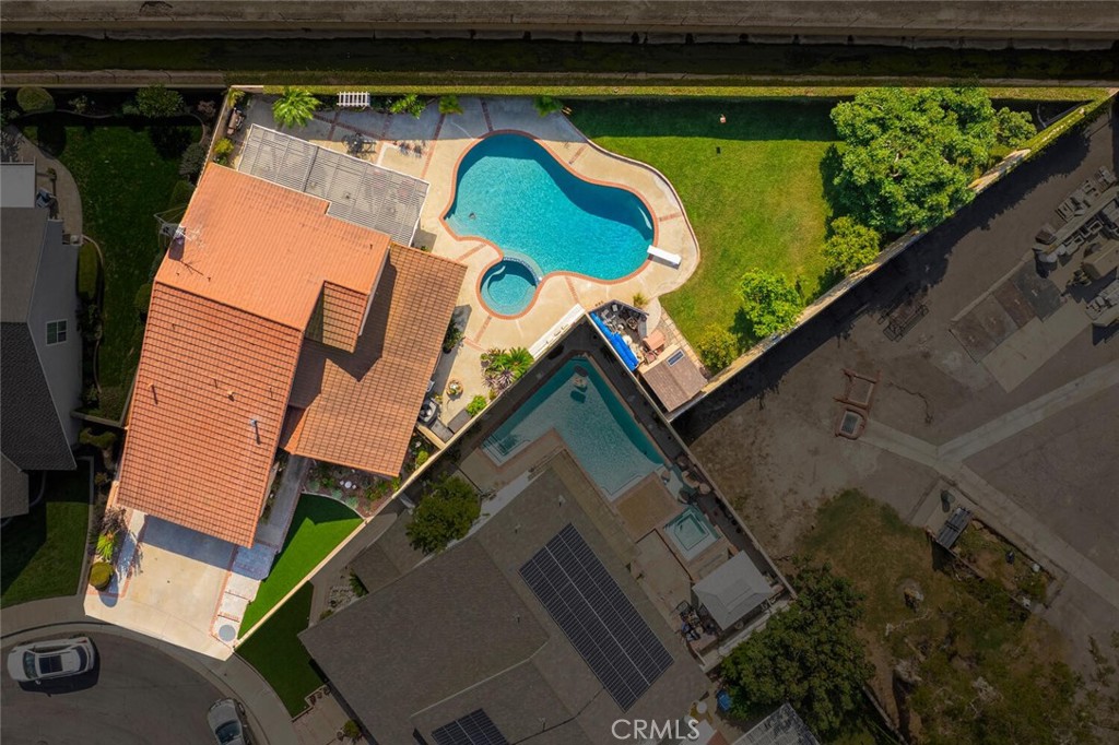 8441 Meadowlark Lane