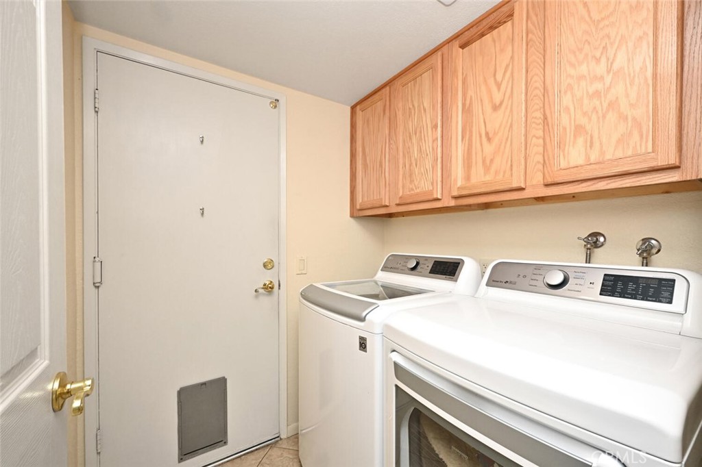 8441 Meadowlark Lane