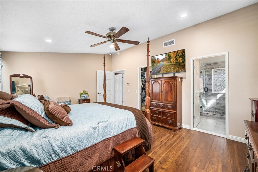 8441 Meadowlark Lane