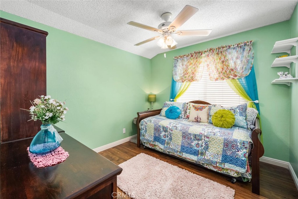 8441 Meadowlark Lane