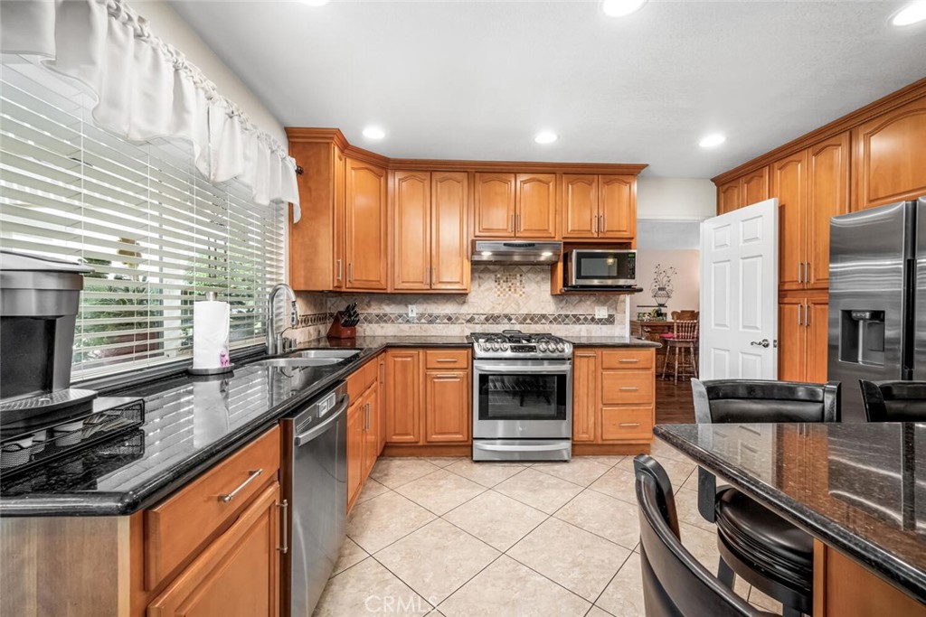 8441 Meadowlark Lane