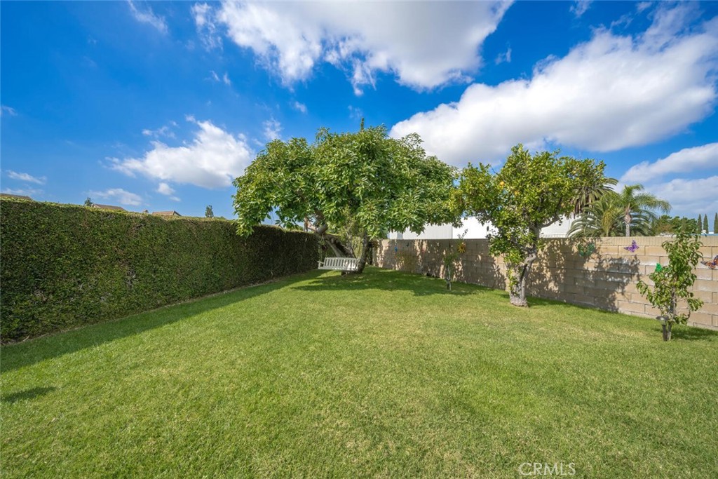 8441 Meadowlark Lane