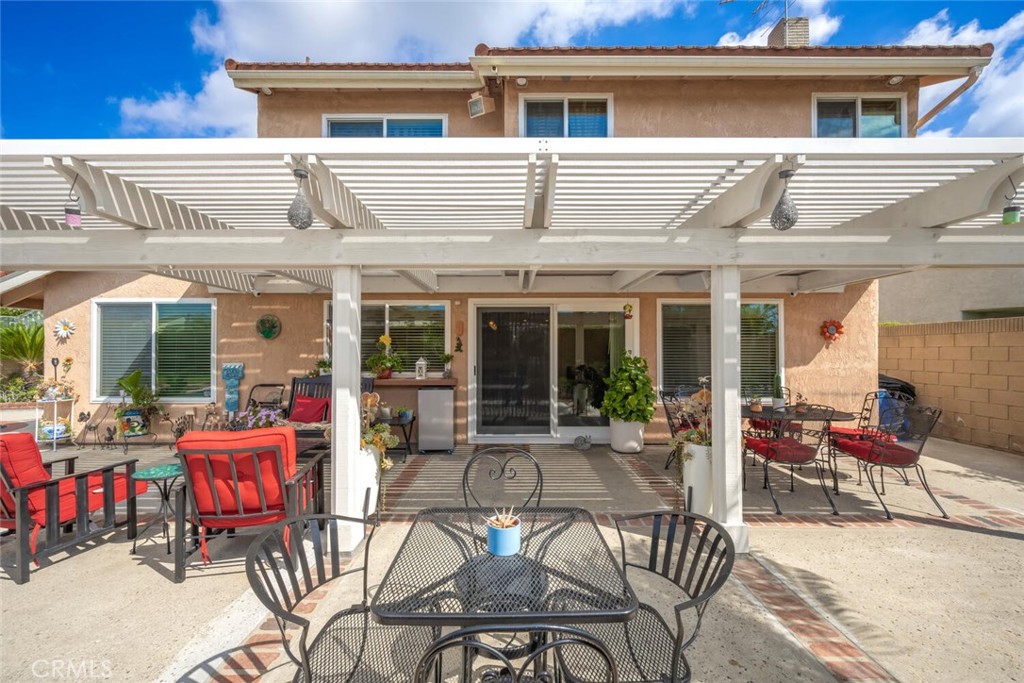 8441 Meadowlark Lane