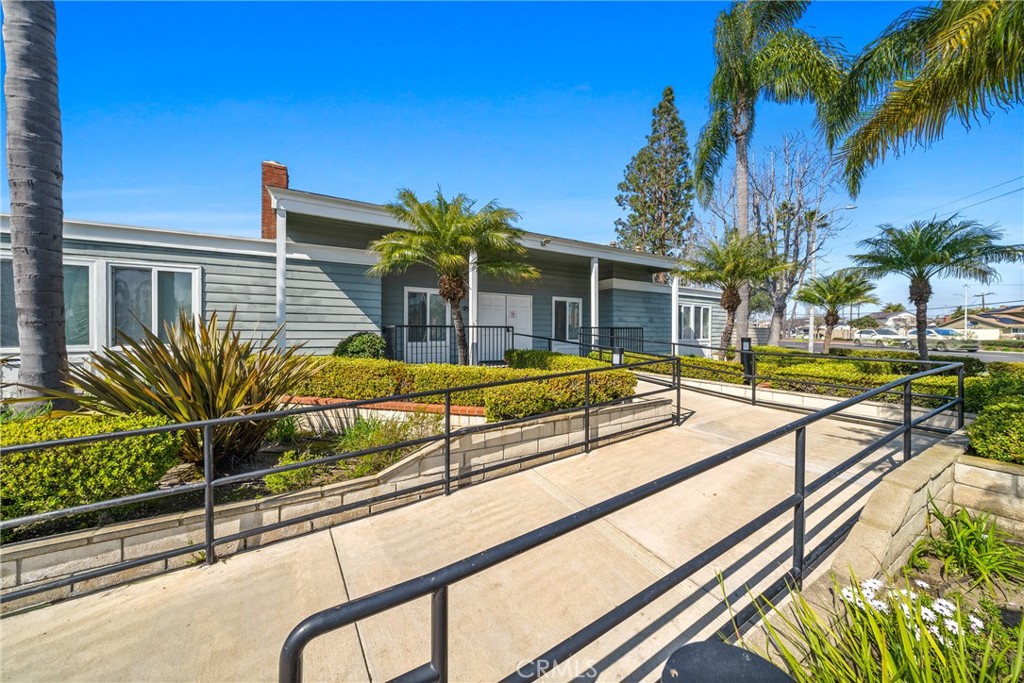 9867 Continental Drive