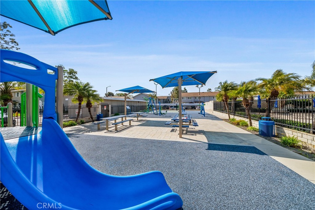 9867 Continental Drive