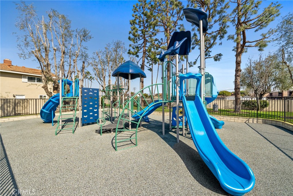 19774 Kingswood Lane