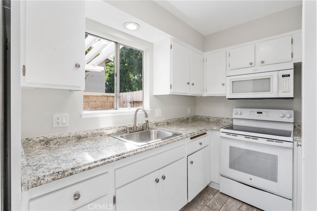 9908 Continental Drive