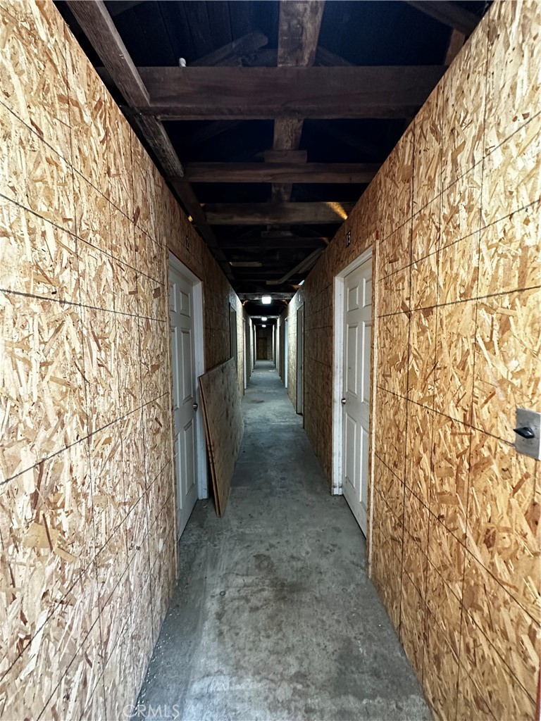 7593 Hillview Street