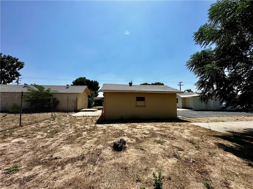 7593 Hillview Street