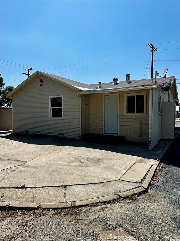 7593 Hillview Street