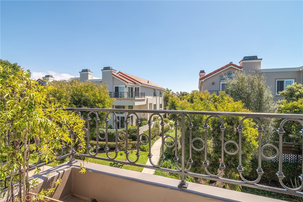 19336 Firestone Circle