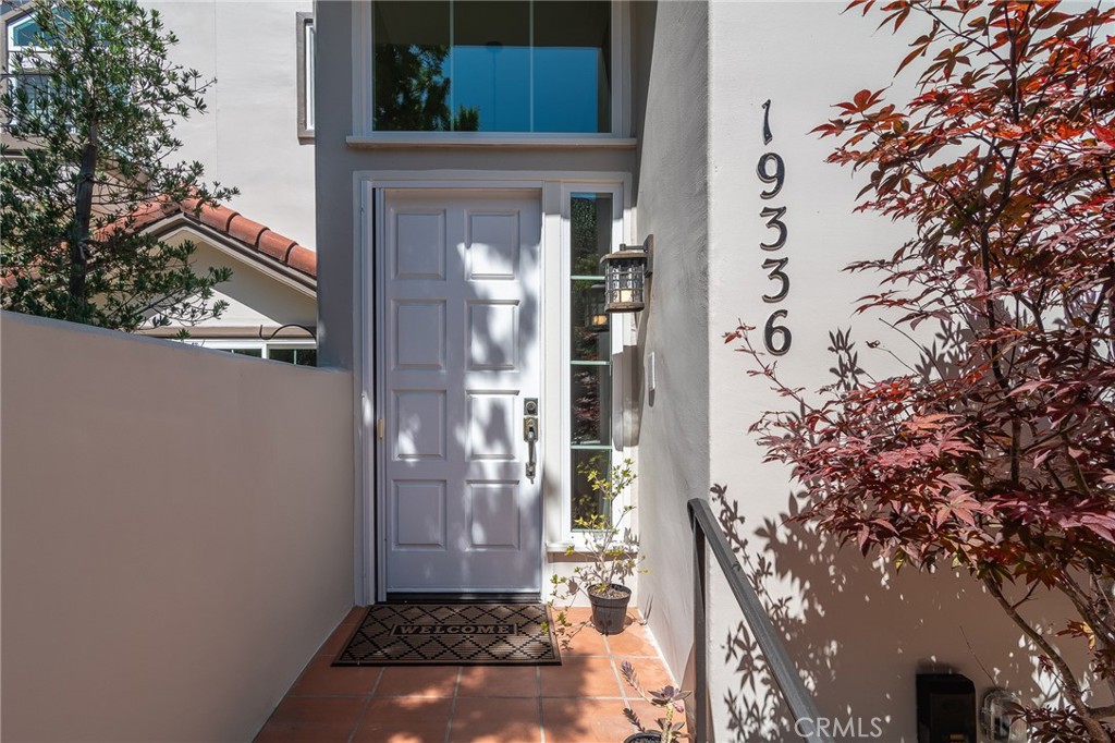 19336 Firestone Circle