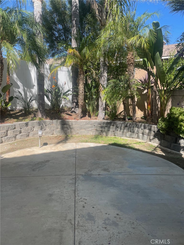 1285 La Tremolina Lane