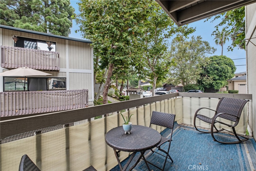 1201 Las Arenas Way 1