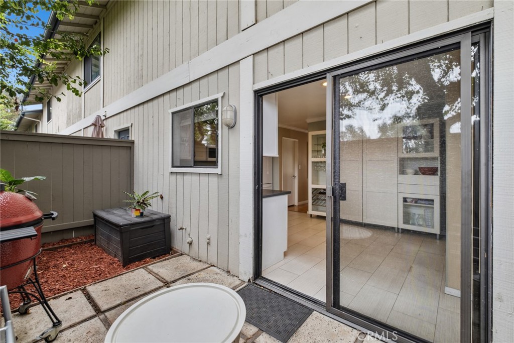 1201 Las Arenas Way 1