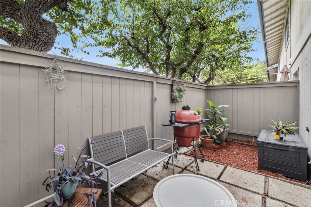 1201 Las Arenas Way 1