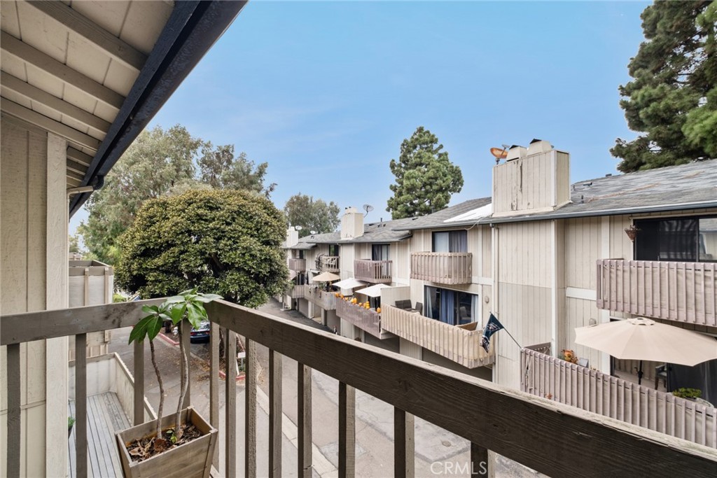 1201 Las Arenas Way 1