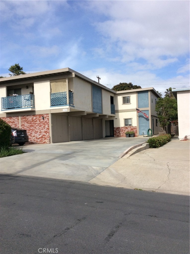 33942 Amber Lantern Street