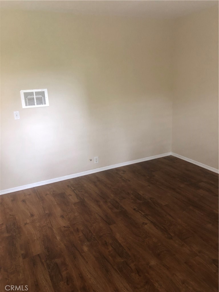 33942 Amber Lantern Street