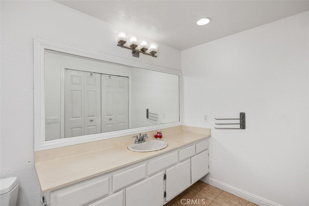 22294 Redwood Pointe 6D