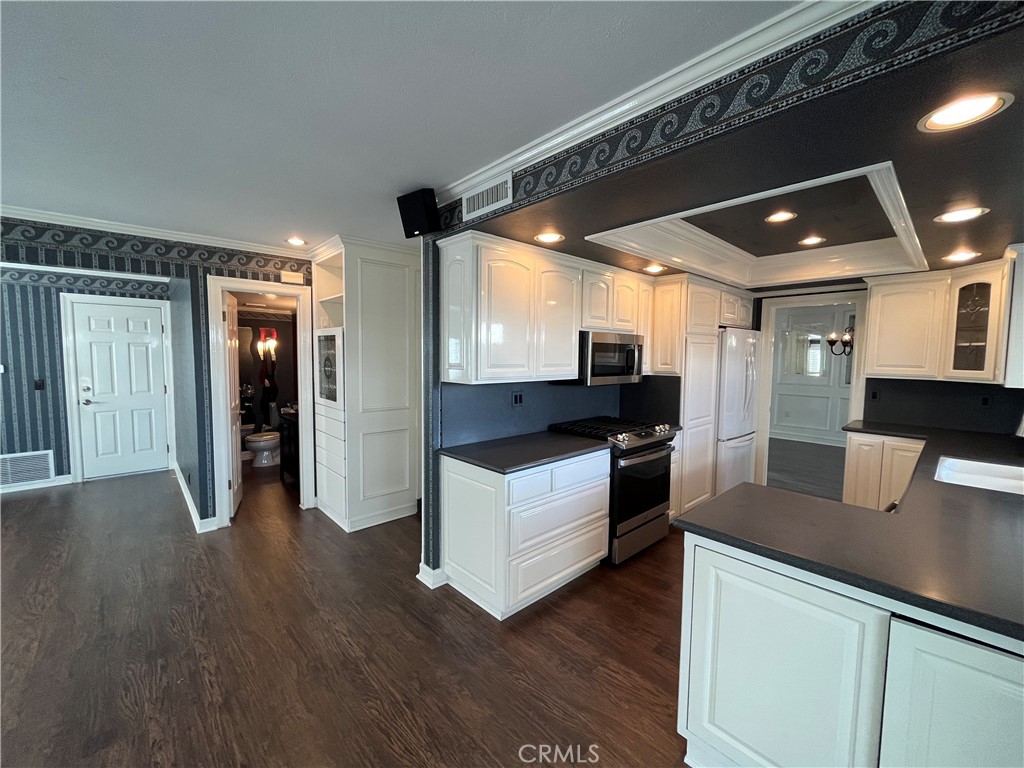 17110 San Pedro Circle