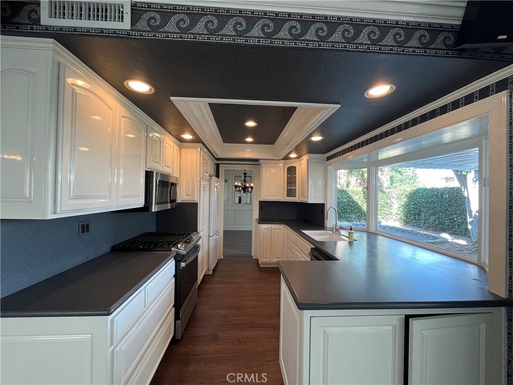 17110 San Pedro Circle