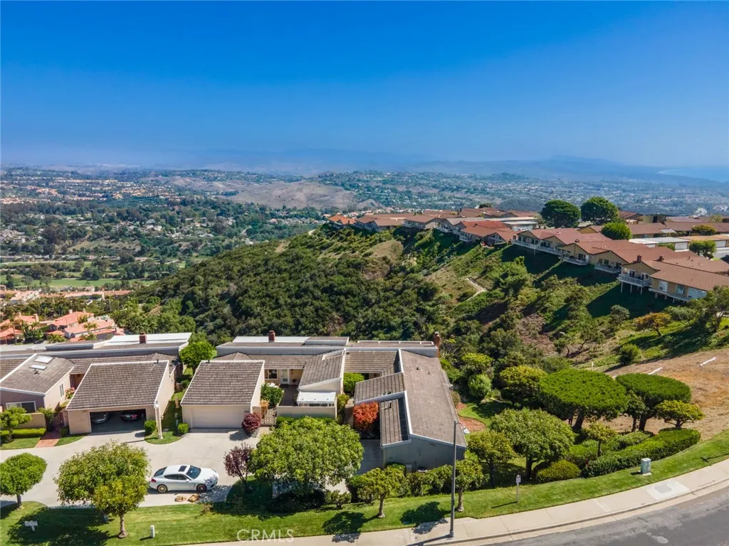 31002 Flying Cloud Drive