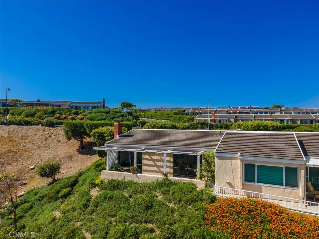 31002 Flying Cloud Drive