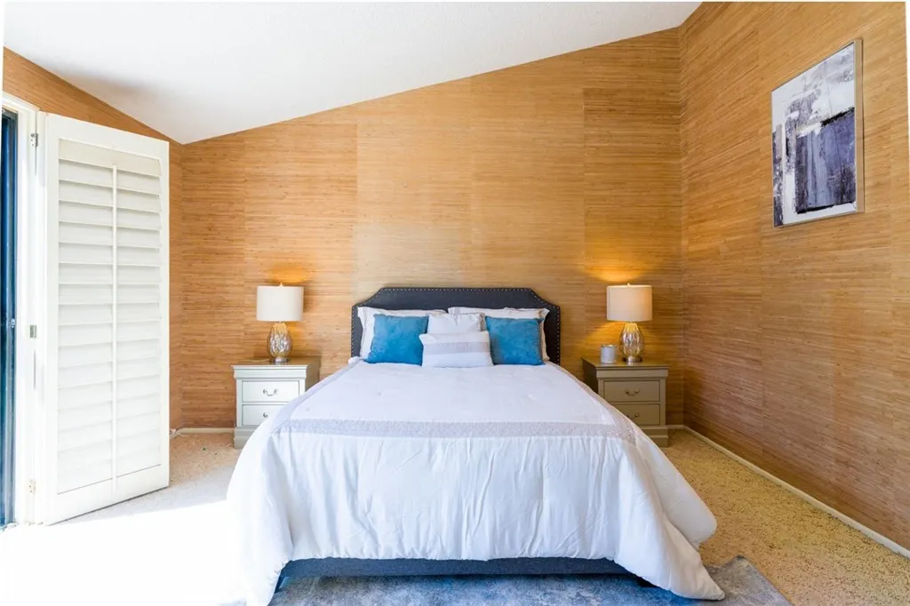 31002 Flying Cloud Drive