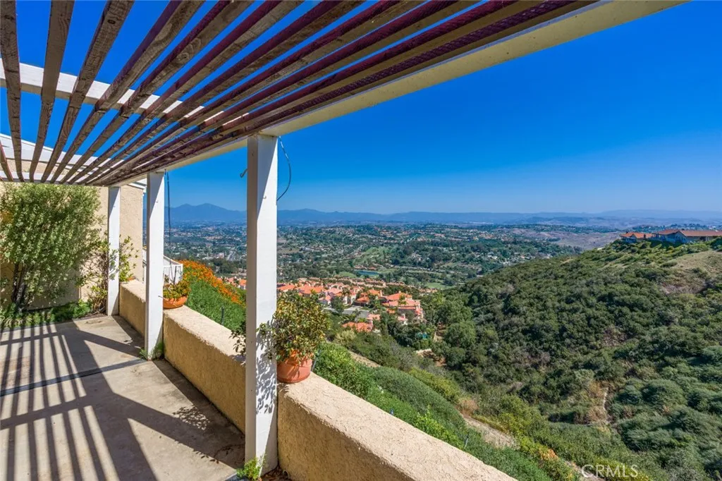 31002 Flying Cloud Drive