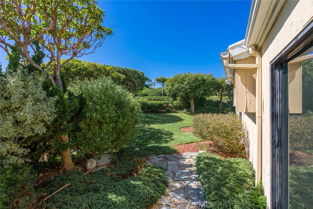 31002 Flying Cloud Drive