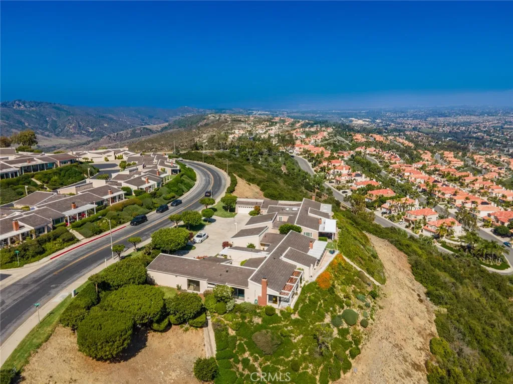 31002 Flying Cloud Drive