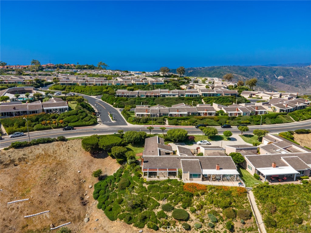 31002 Flying Cloud Drive