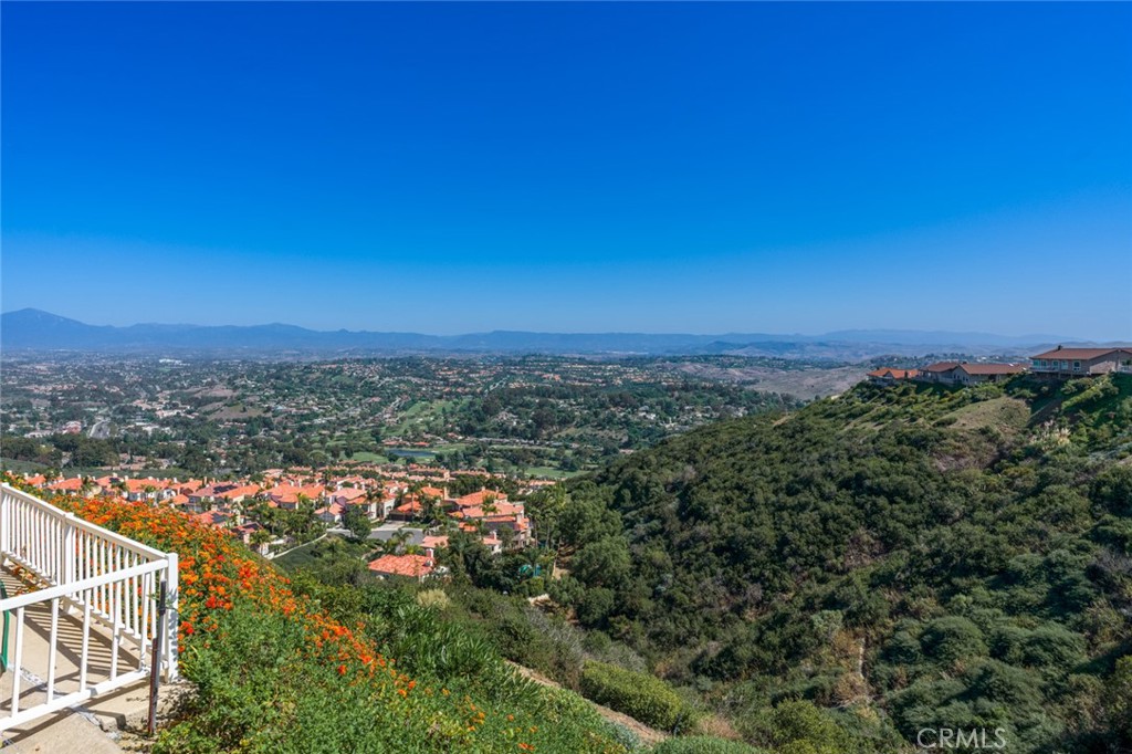 31002 Flying Cloud Drive