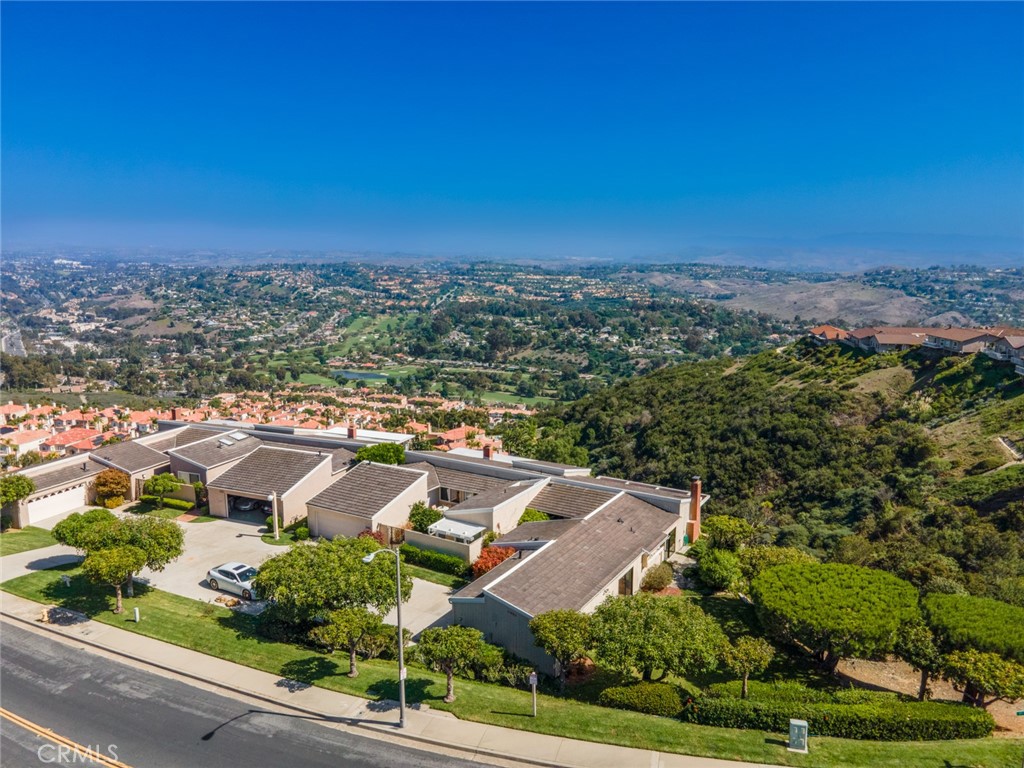 31002 Flying Cloud Drive