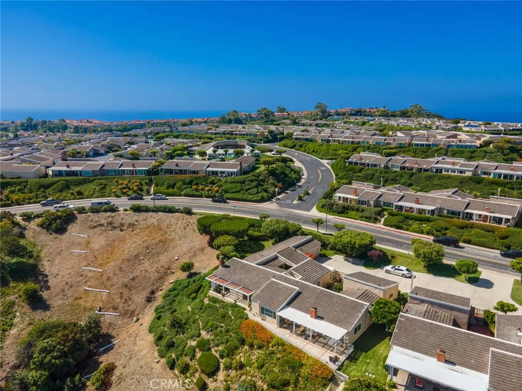 31002 Flying Cloud Drive