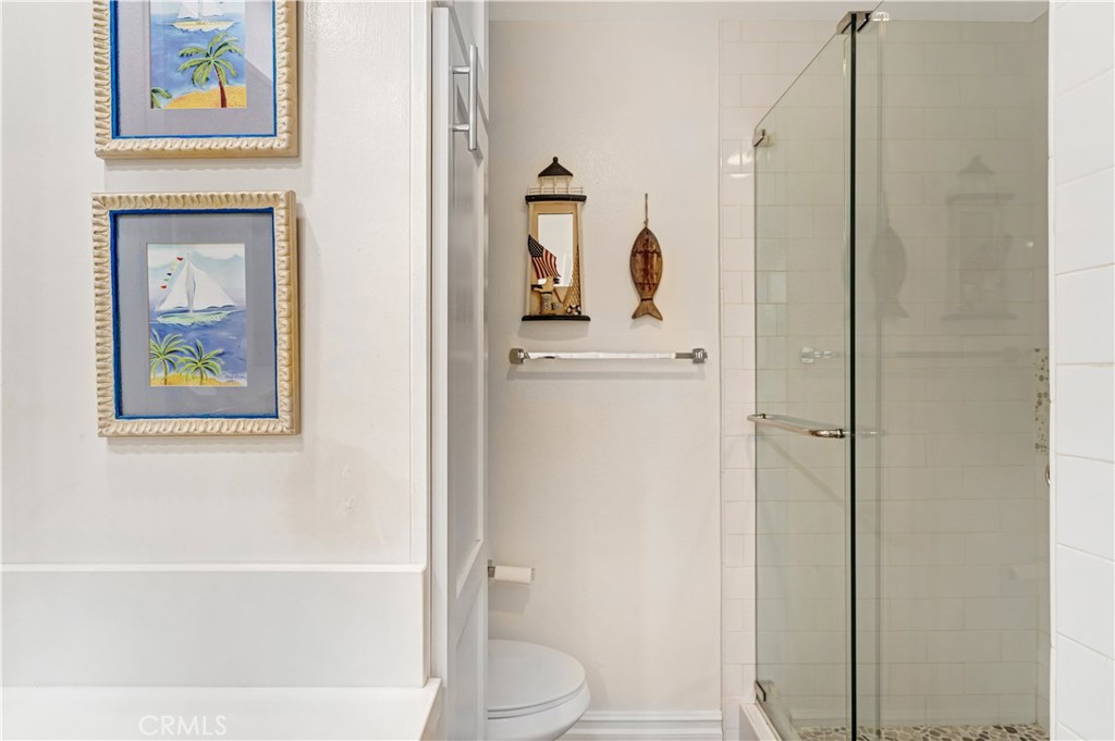 711 Pacific Coast Hwy 111