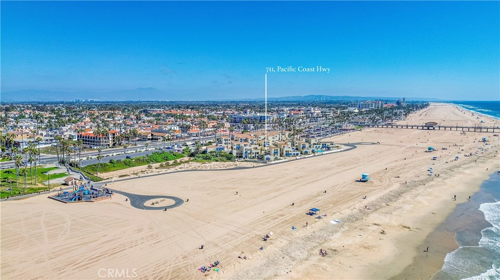 711 Pacific Coast Hwy 111