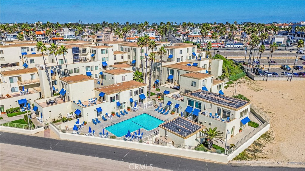 711 Pacific Coast Hwy 111