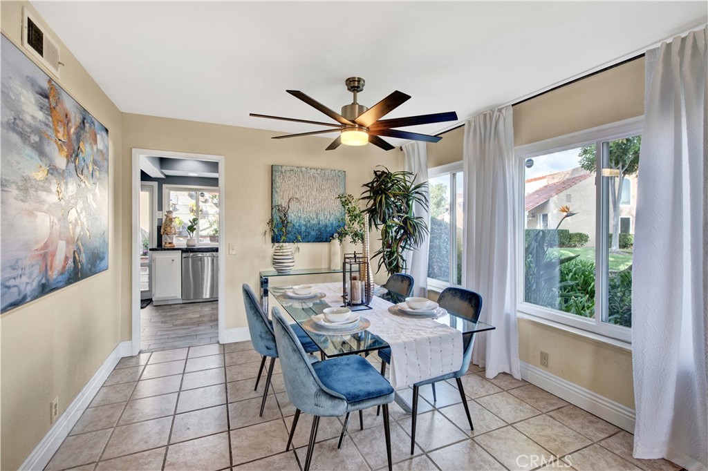 10555 La Rosa Circle
