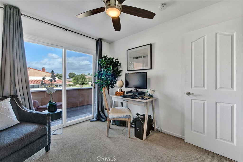 10555 La Rosa Circle
